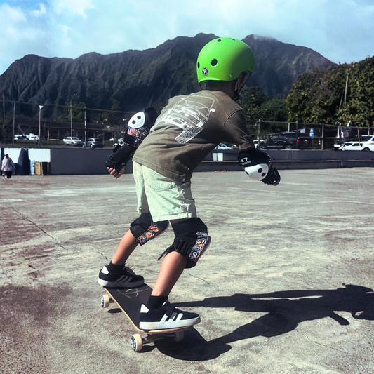 NWT 2nd Gen Green KIDS T-Shirt