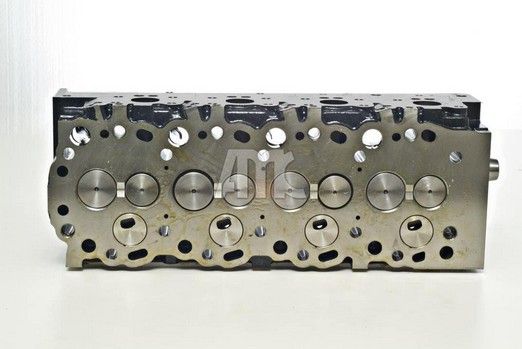 Toyota 3L 2.8L AMC Complete Cylinder Head with Valves