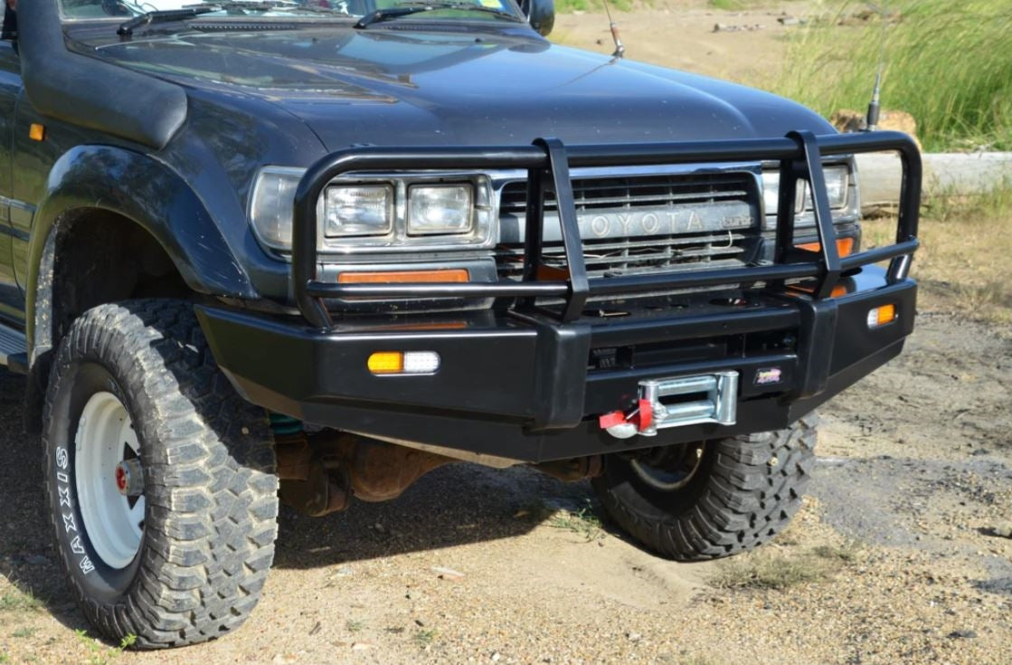 Dobinsons Classic Black Front Bullbar for Toyota Landcruiser 80 Series