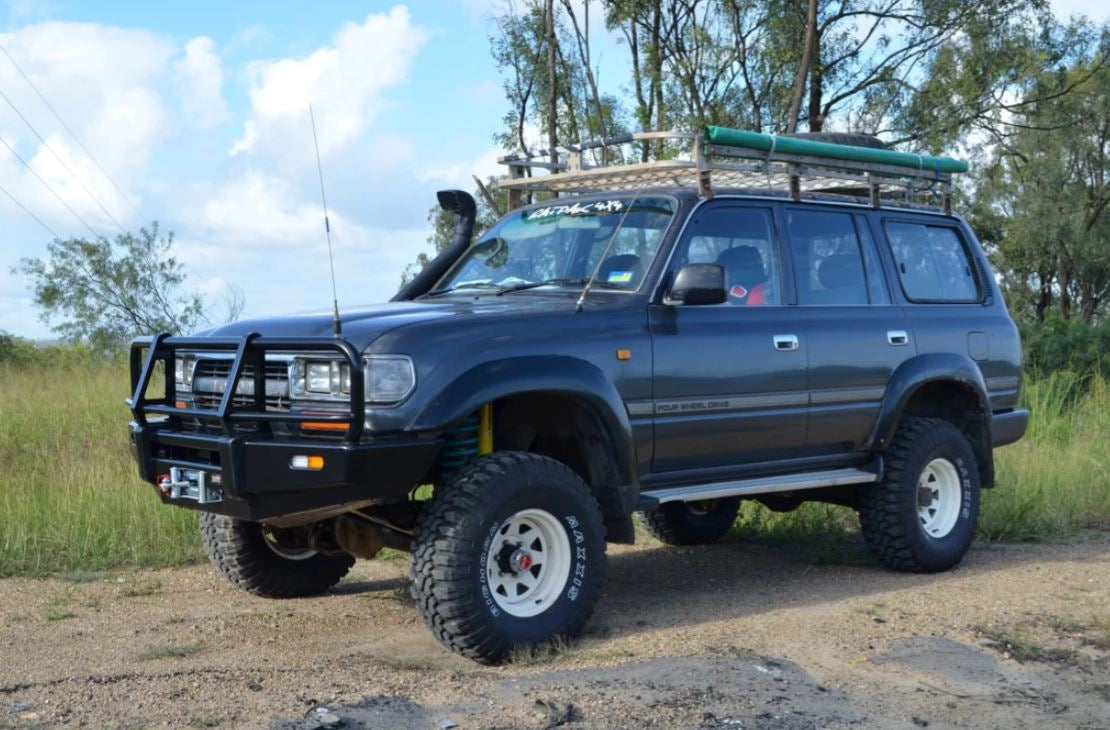 Dobinsons Classic Black Front Bullbar for Toyota Landcruiser 80 Series
