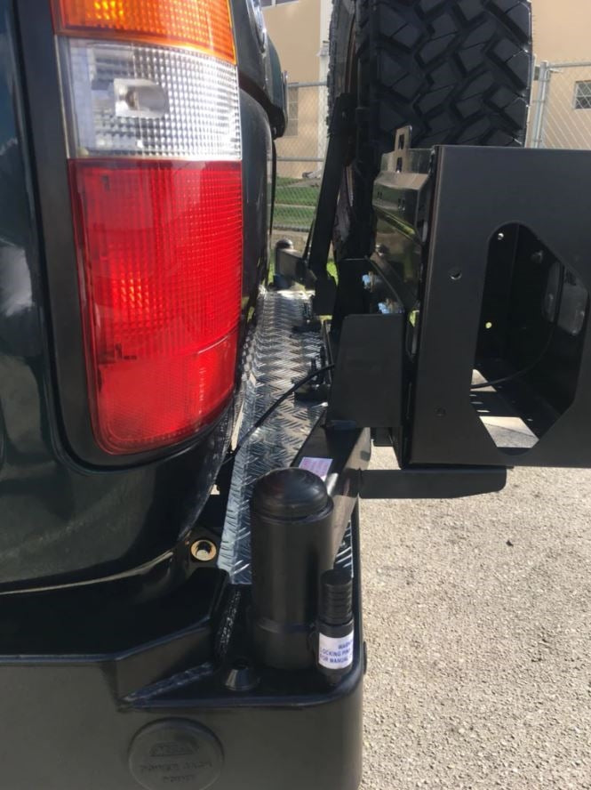 Dobinsons Rear Bumper with Swing outs for Toyota Landcruiser 80 Series